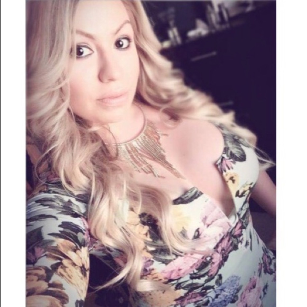 Meet your Posher, Reina